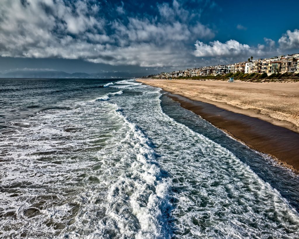 Manhattan Beach coastline looking north
